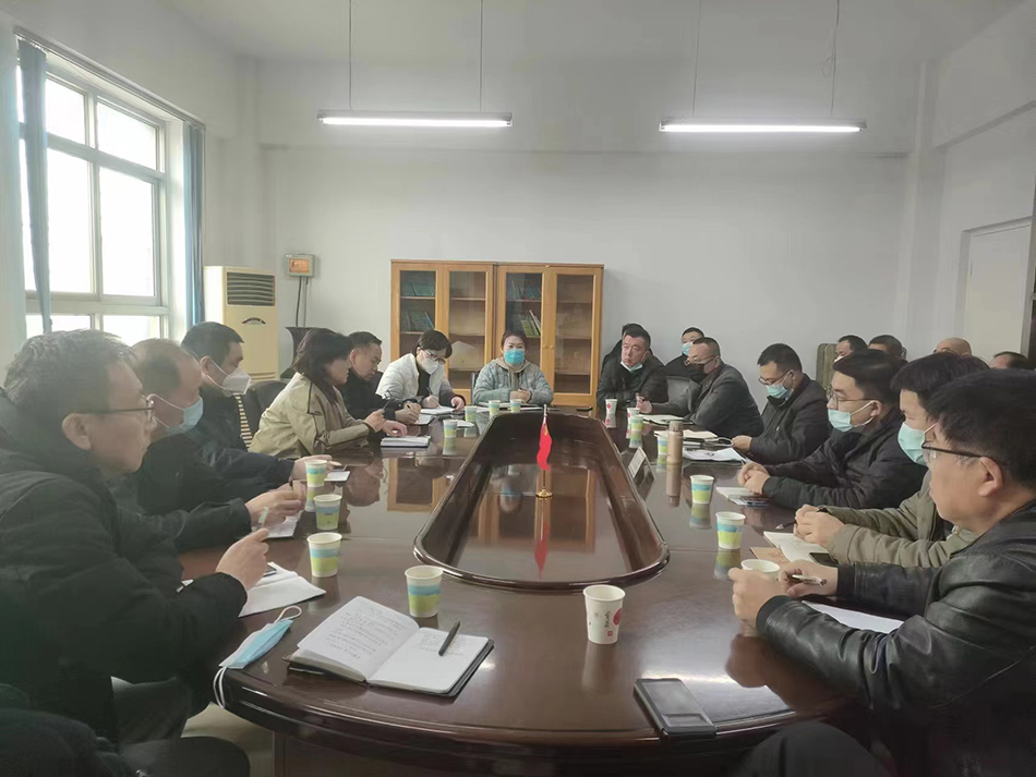 市產業(yè)集團所屬市公路樞紐公司召開運輸企業(yè)客運線路優(yōu)化調整工作推進會