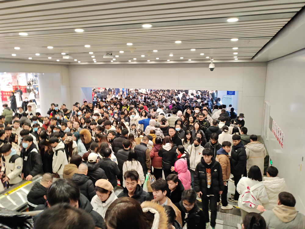 295.78萬人次！客運量創歷史新高 石家莊地鐵全力保障順暢跨年